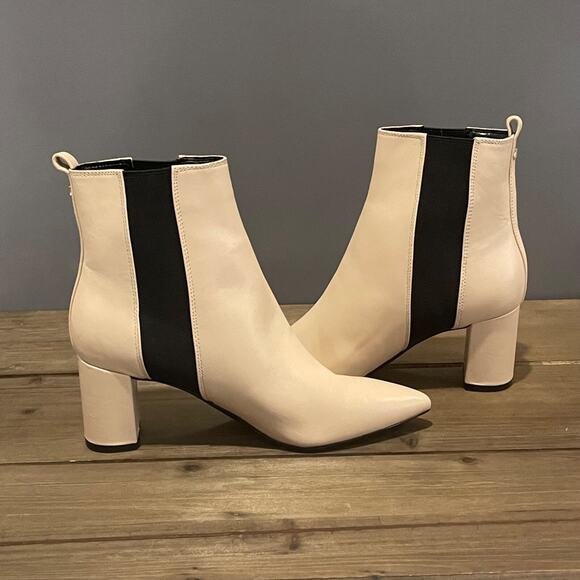 Calvin Klein Women's Feli Ankle Dress Booties Size 7 Beige Pointed Toe Pull On - Picture 9 of 14